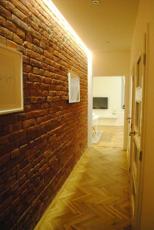 Apartments Centre In Style Olomouc Ngoại thất bức ảnh