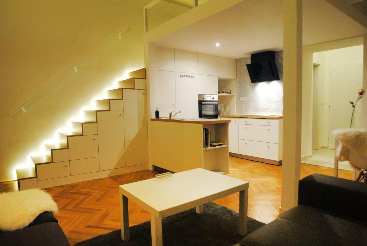 Apartments Centre In Style Olomouc Ngoại thất bức ảnh