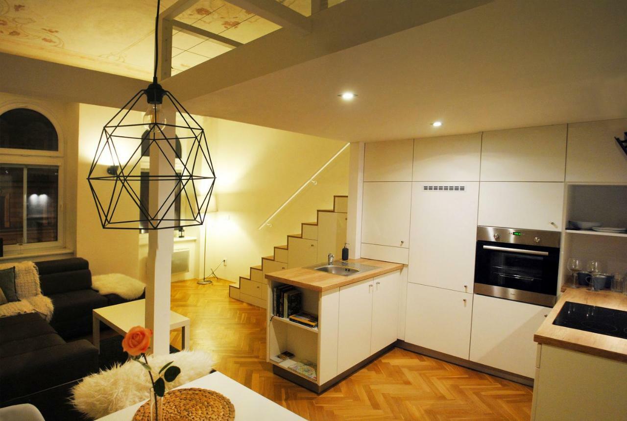 Apartments Centre In Style Olomouc Ngoại thất bức ảnh